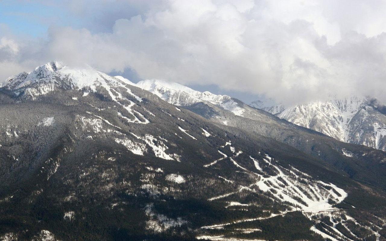 Revelstoke - Overall View of Ski Area Wallpaper #1 1280 x 800 